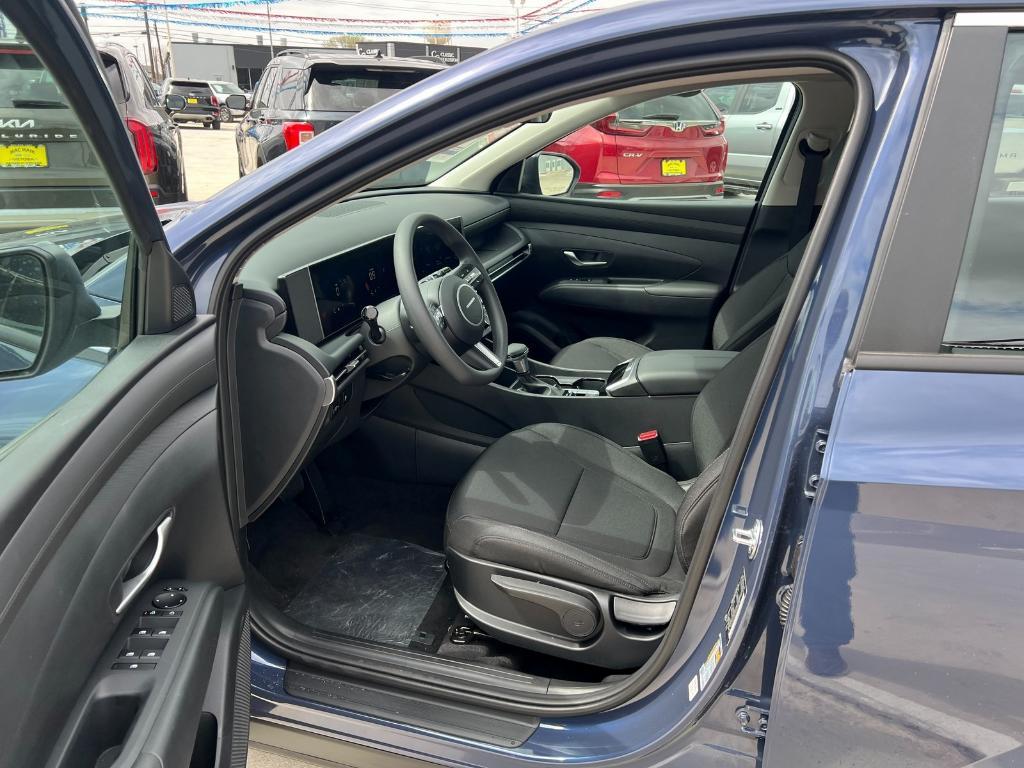 new 2025 Hyundai Tucson car, priced at $28,442