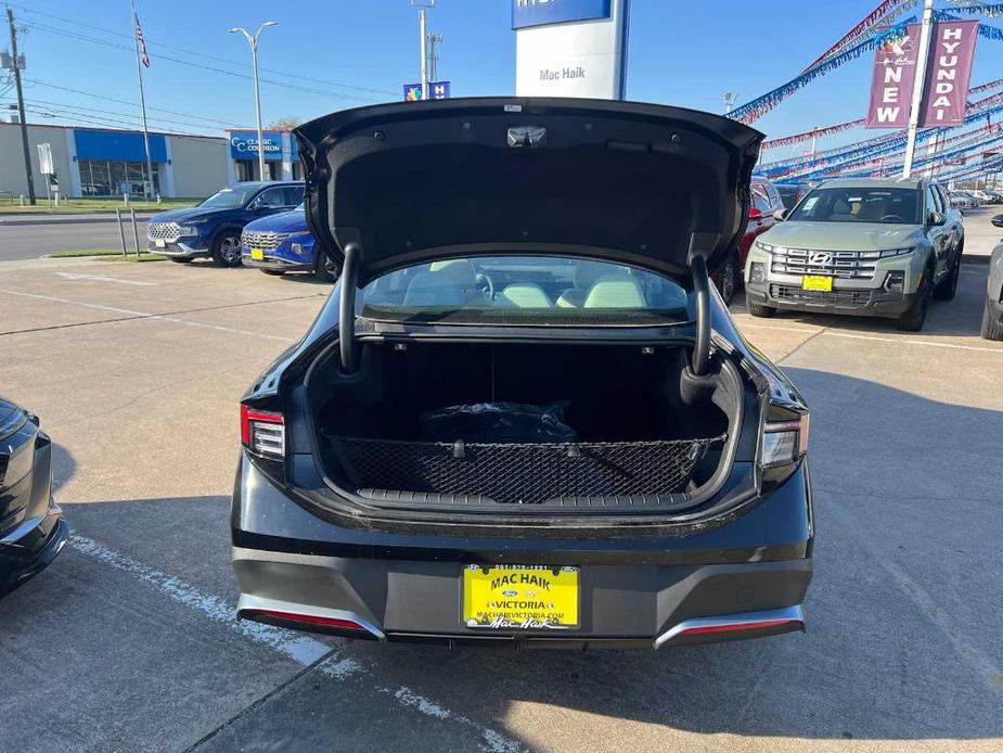 new 2025 Hyundai Sonata car, priced at $28,365