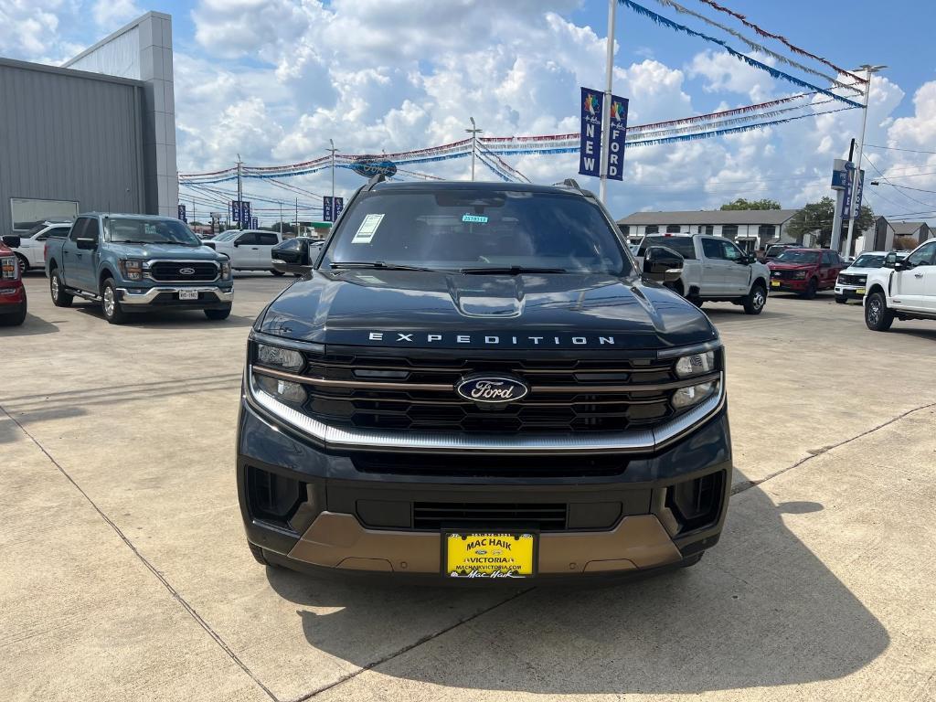 new 2025 Ford Expedition car, priced at $82,170