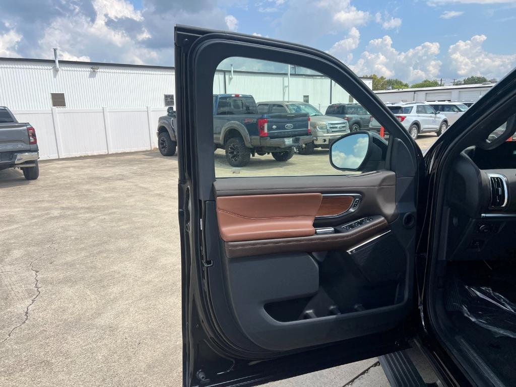 new 2025 Ford Expedition car, priced at $82,170