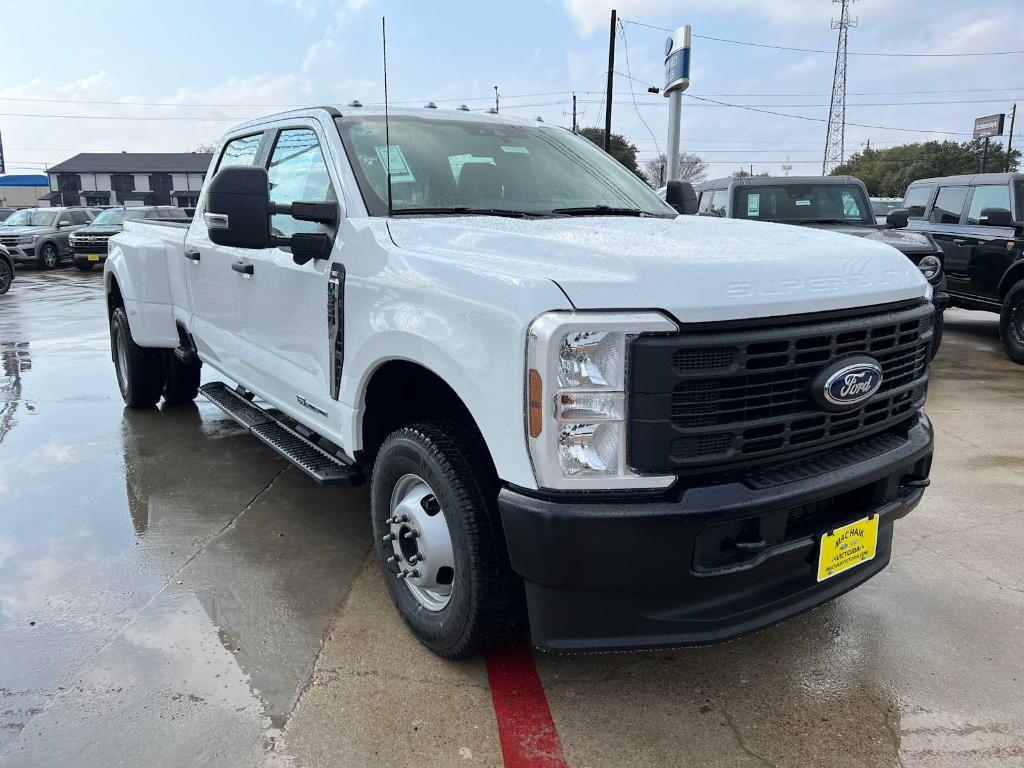 new 2024 Ford F-350 car, priced at $67,815