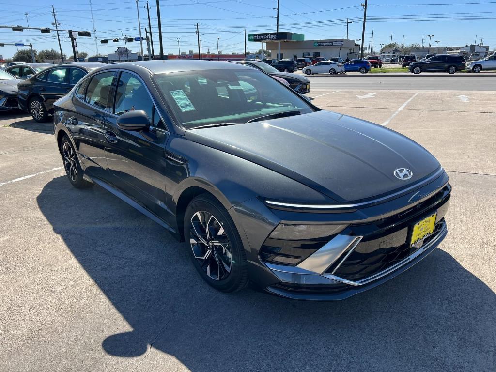 new 2025 Hyundai Sonata car, priced at $27,709