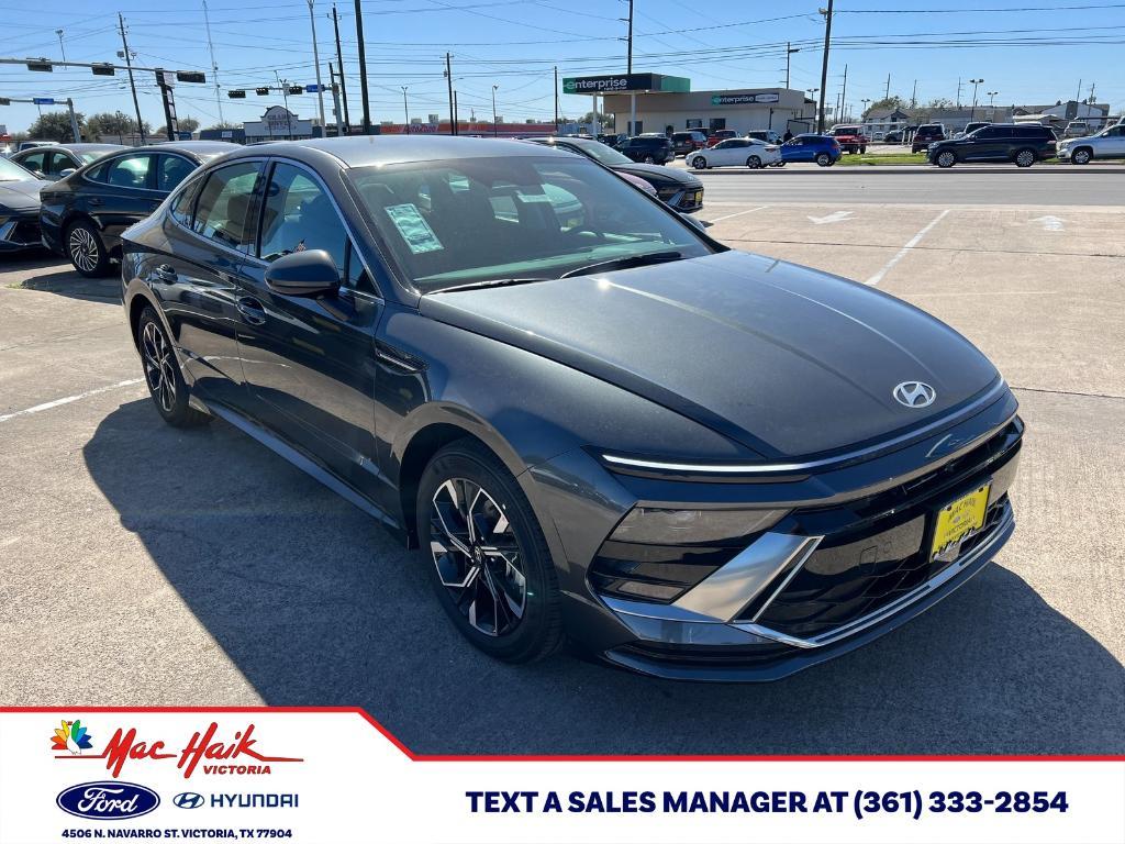 new 2025 Hyundai Sonata car, priced at $27,532