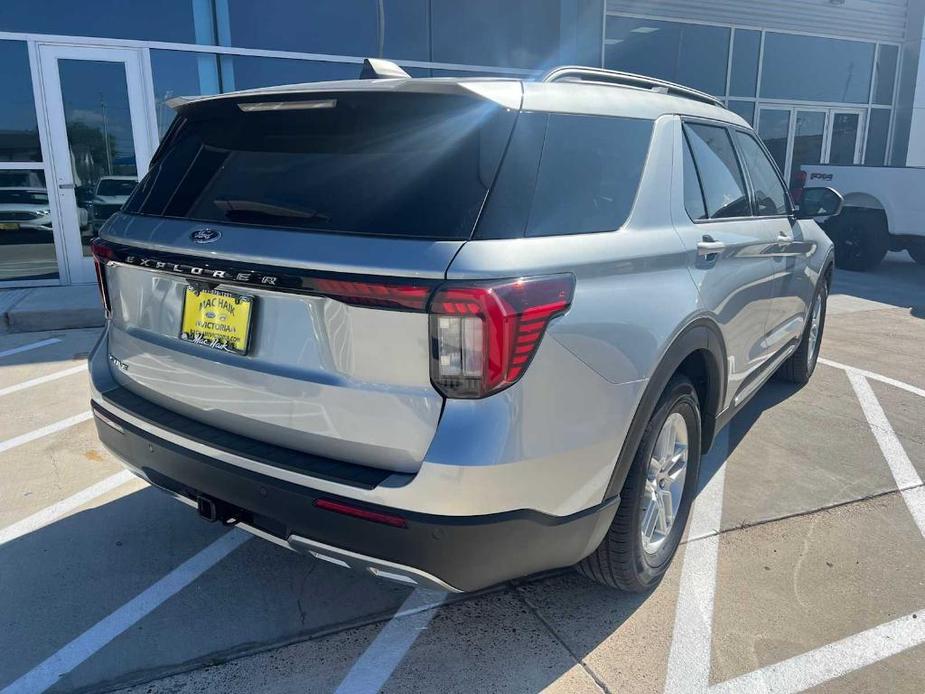 new 2025 Ford Explorer car, priced at $40,870