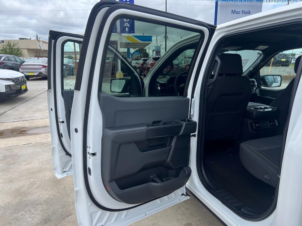 new 2025 Ford F-150 car, priced at $41,345