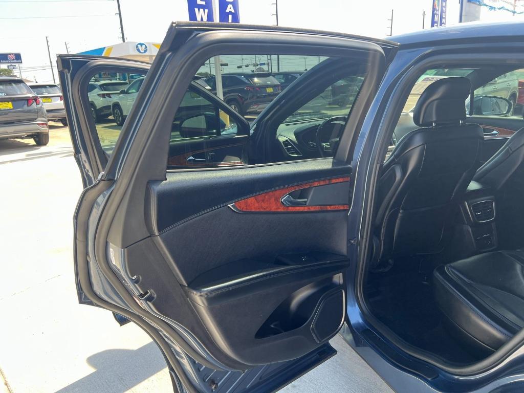used 2019 Lincoln Nautilus car, priced at $22,449