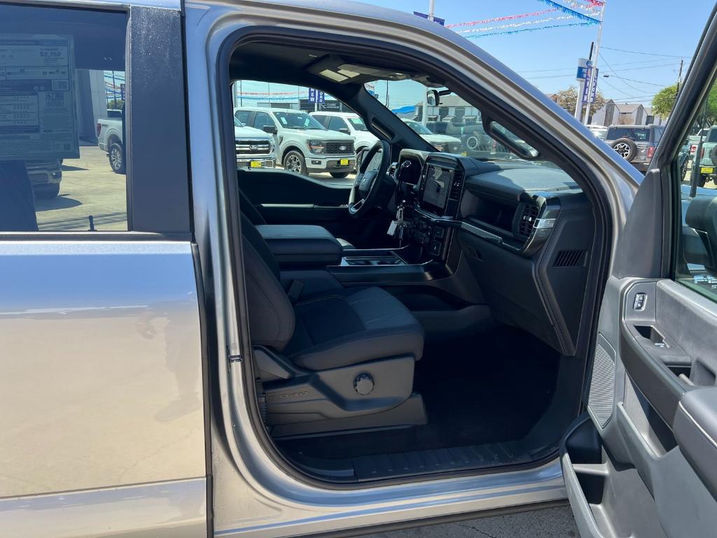 new 2025 Ford F-150 car, priced at $50,760