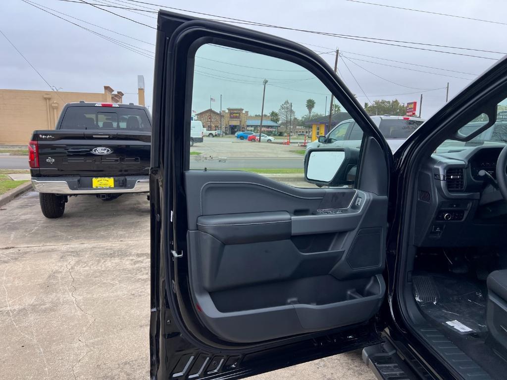 new 2025 Ford F-150 car, priced at $62,185