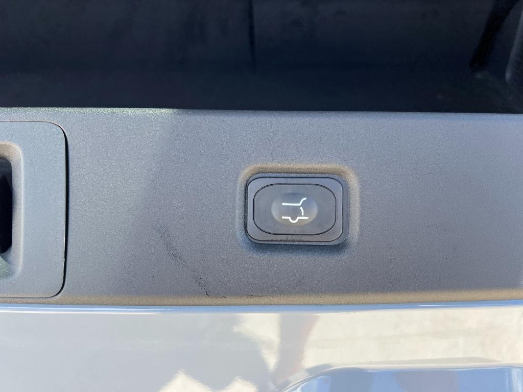 new 2025 Ford Expedition car, priced at $69,725
