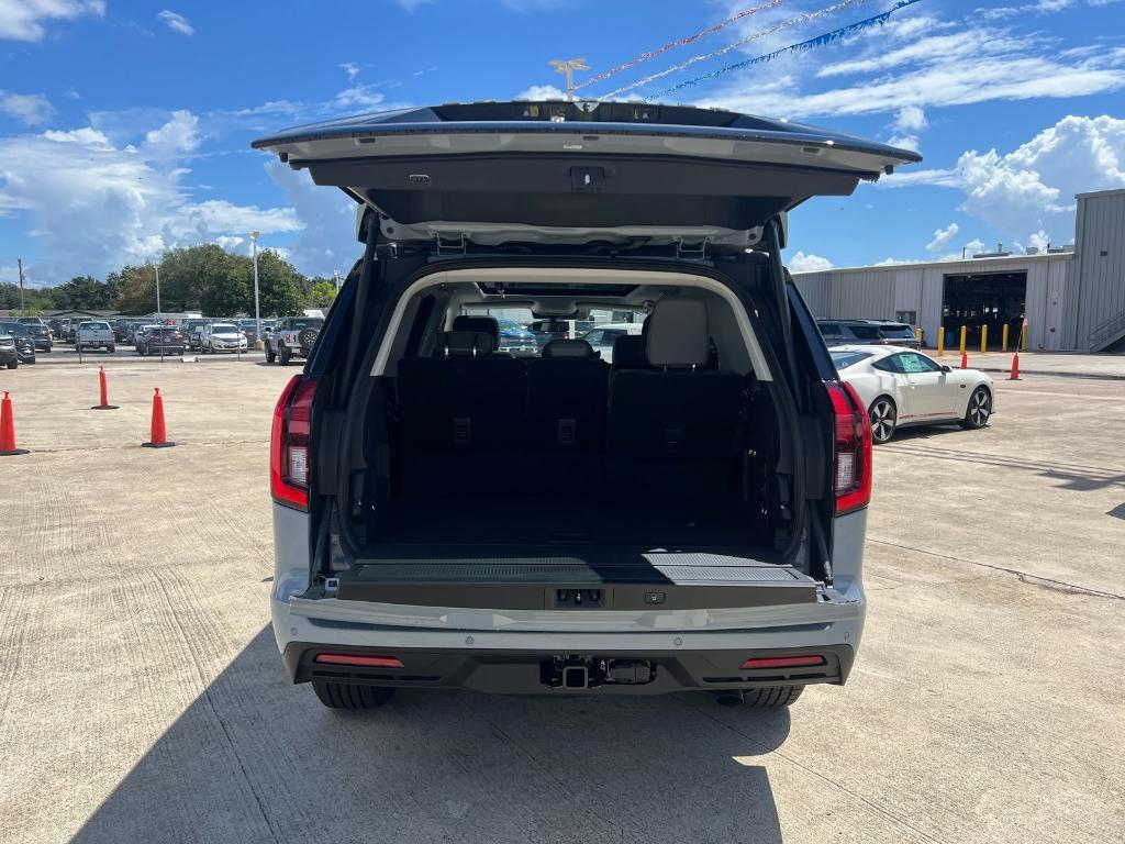 new 2025 Ford Expedition car, priced at $69,725