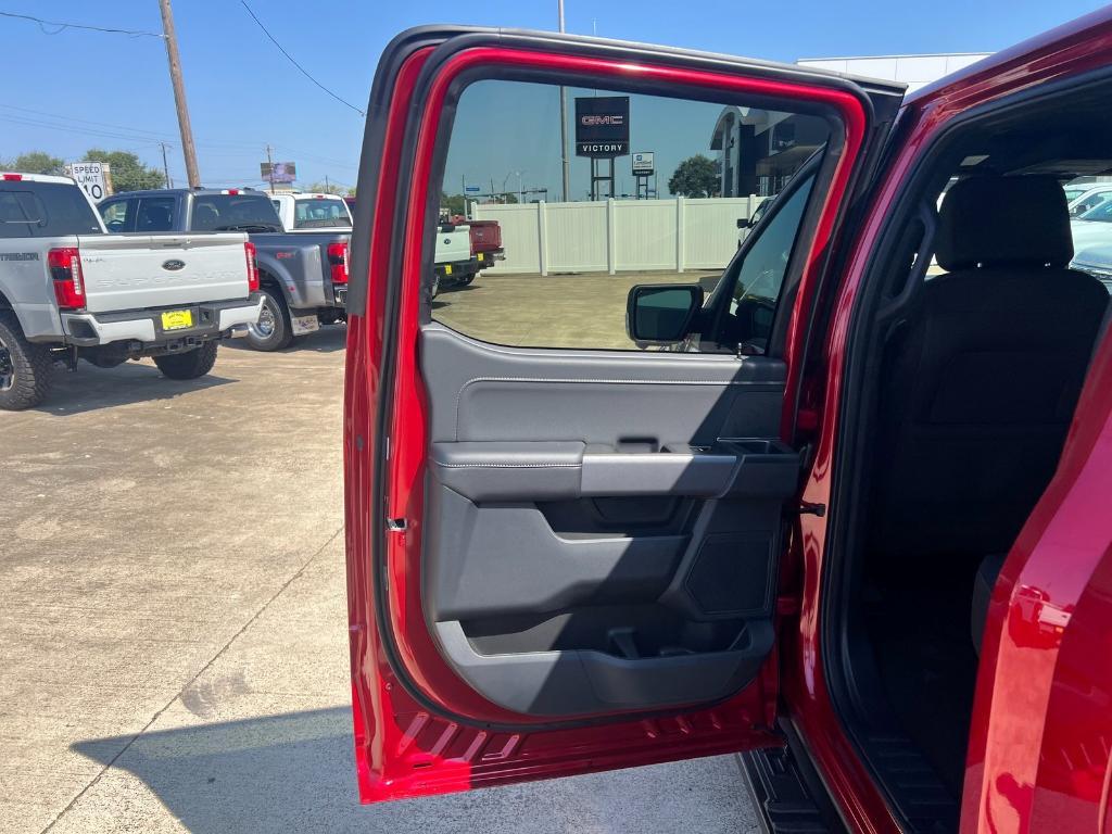 new 2025 Ford F-150 car, priced at $60,392