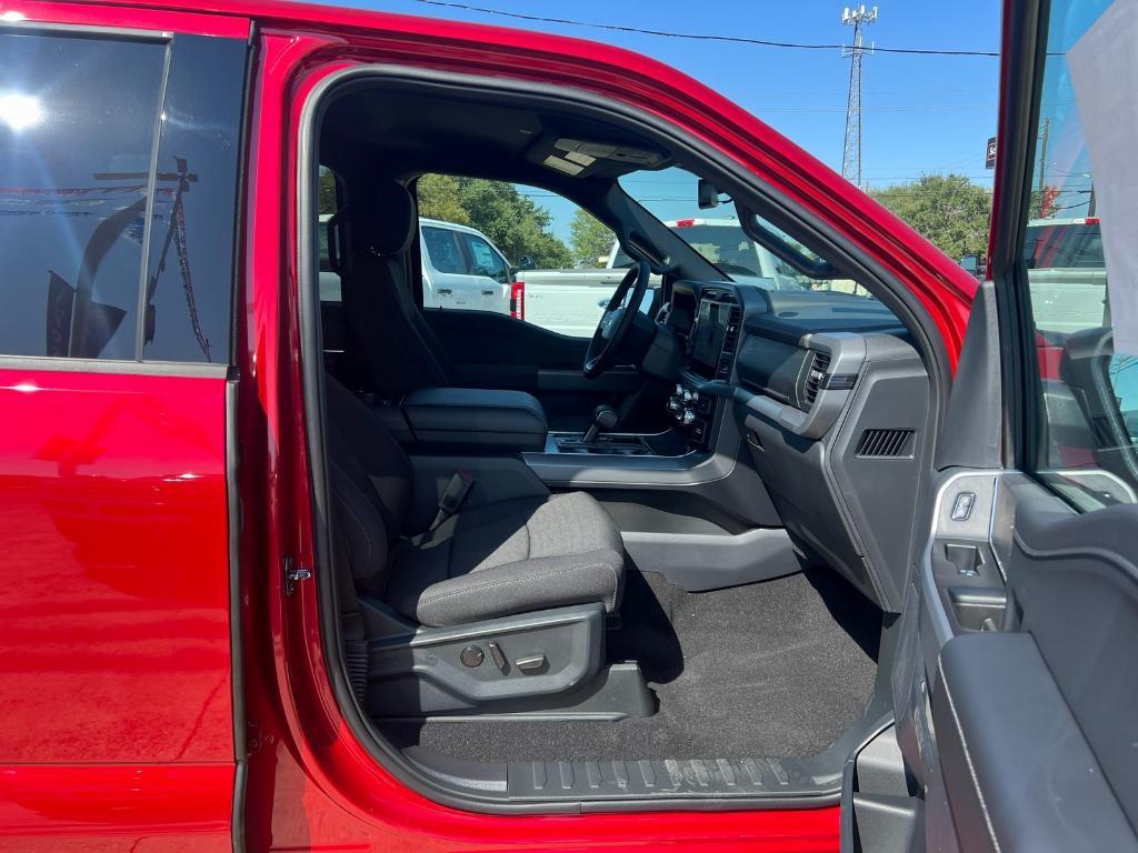 new 2025 Ford F-150 car, priced at $60,392