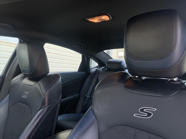 used 2015 Chrysler 200 car