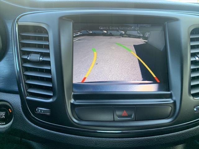 used 2015 Chrysler 200 car