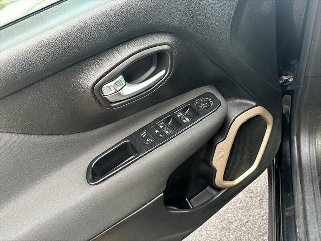 used 2016 Jeep Renegade car