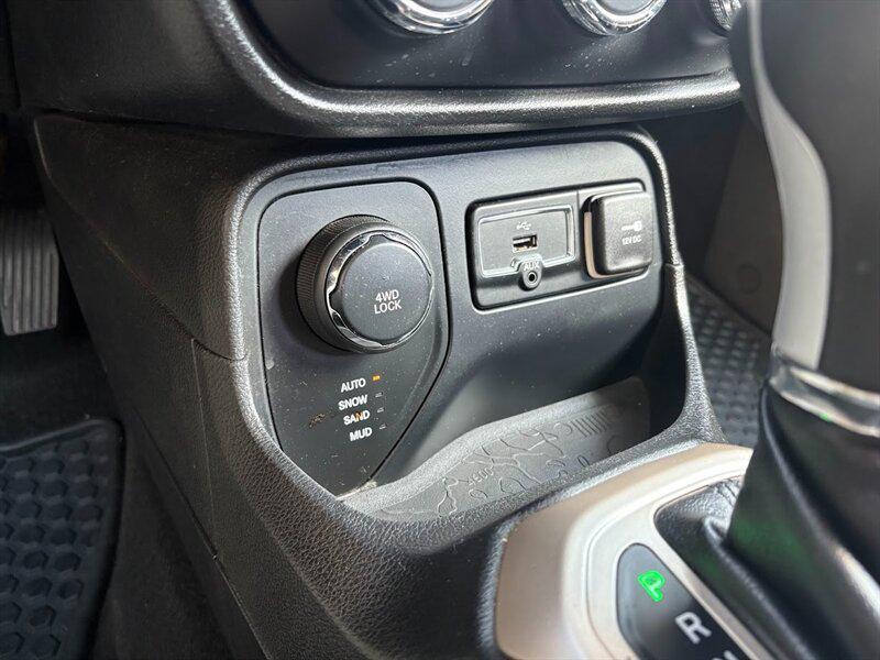 used 2016 Jeep Renegade car, priced at $13,919