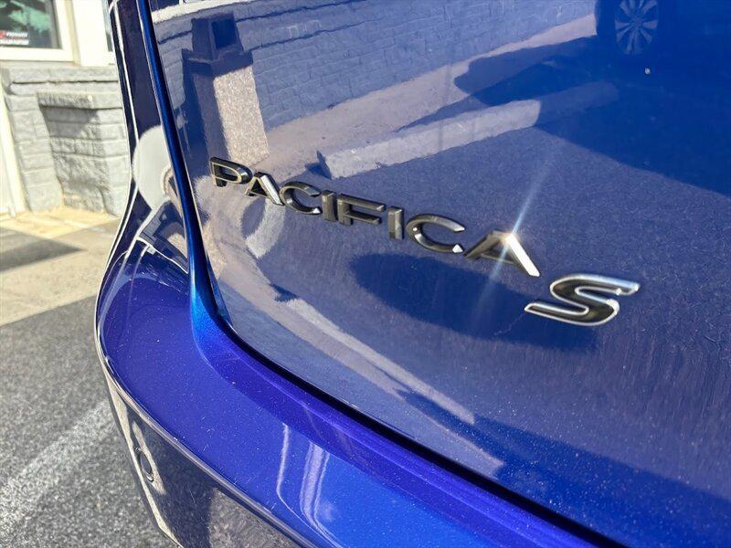 used 2020 Chrysler Pacifica car, priced at $21,825