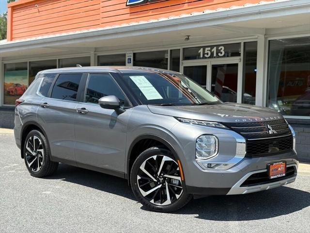 used 2023 Mitsubishi Outlander car, priced at $24,989