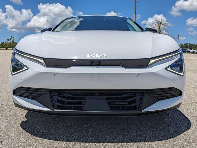 new 2025 Kia EV6 car, priced at $41,959