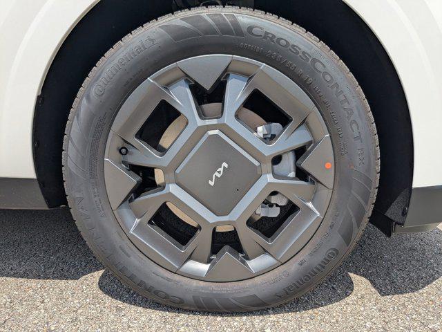 new 2026 Kia Carnival Hybrid car, priced at $40,036