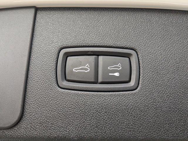 used 2022 Porsche Cayenne car, priced at $58,888