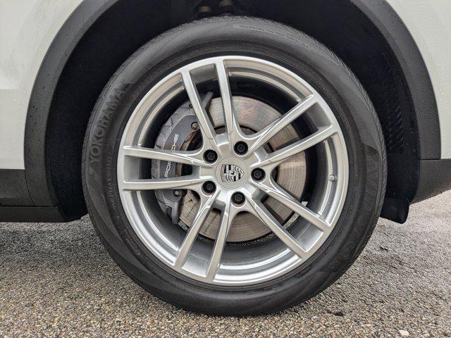used 2022 Porsche Cayenne car, priced at $58,888