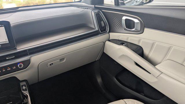 new 2025 Kia Sorento Hybrid car, priced at $41,395