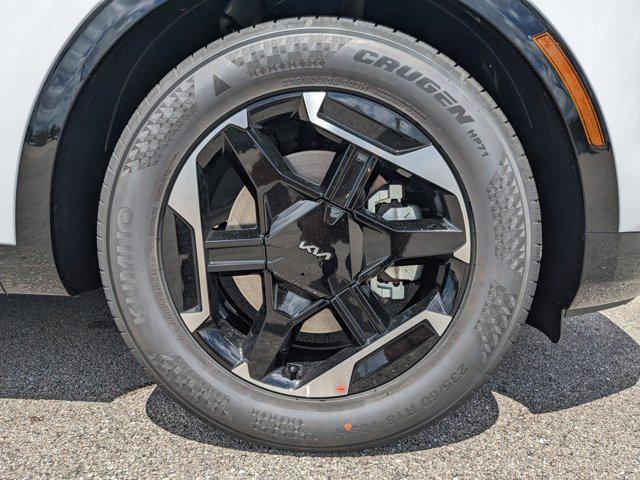 new 2026 Kia Sportage car, priced at $31,623