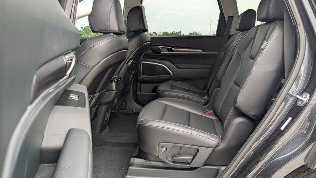 new 2025 Kia Telluride car, priced at $35,020