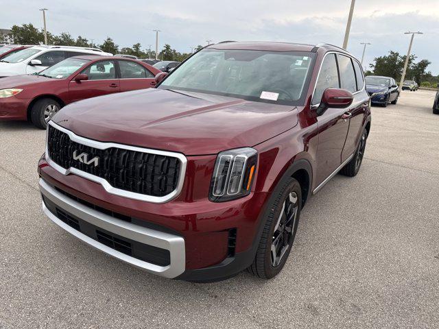 used 2024 Kia Telluride car, priced at $34,591