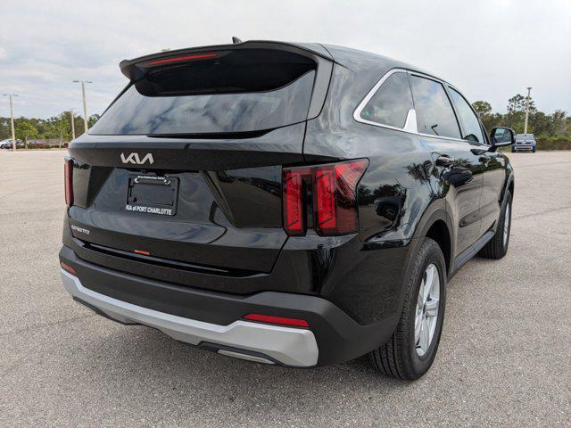 new 2025 Kia Sorento car, priced at $32,918