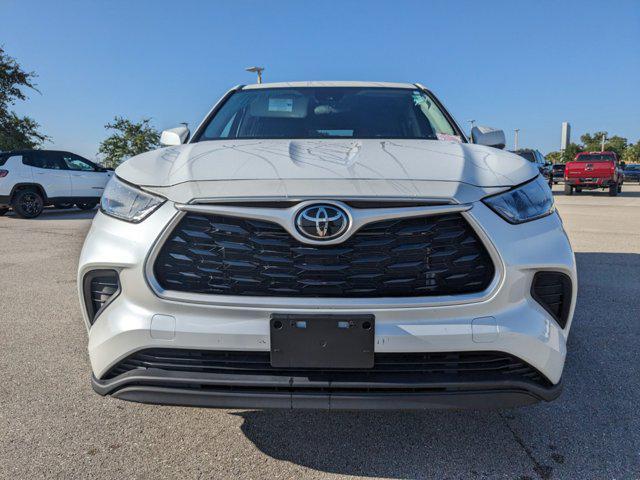 used 2023 Toyota Highlander car, priced at $29,854