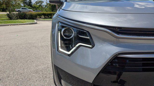 new 2025 Kia Niro car, priced at $28,692