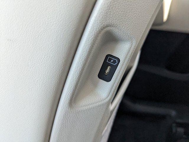 new 2025 Kia Sorento car, priced at $32,756