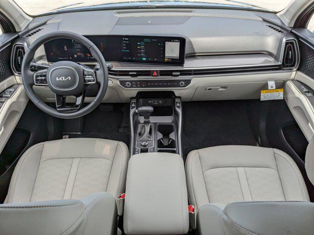 new 2025 Kia Sorento car, priced at $36,418