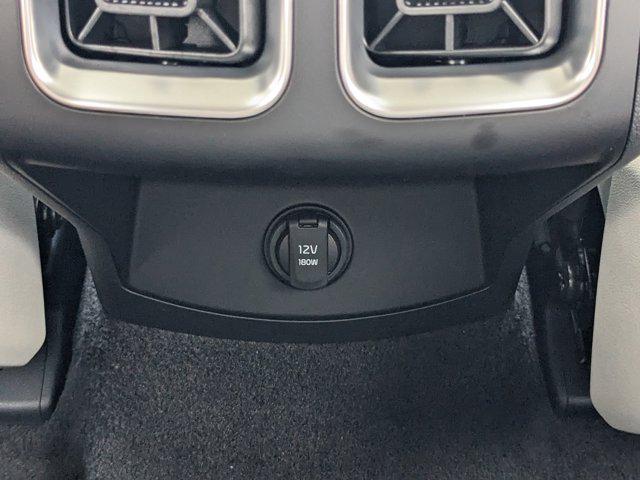 new 2025 Kia Sorento car, priced at $32,320