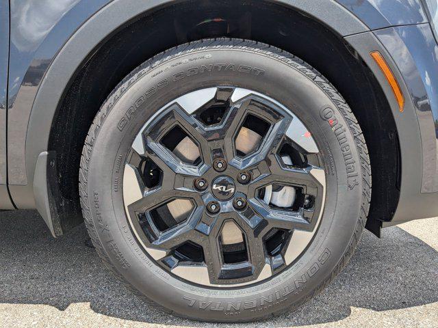 new 2025 Kia Sorento car, priced at $31,528