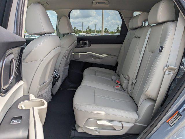 new 2025 Kia Sorento car, priced at $33,496