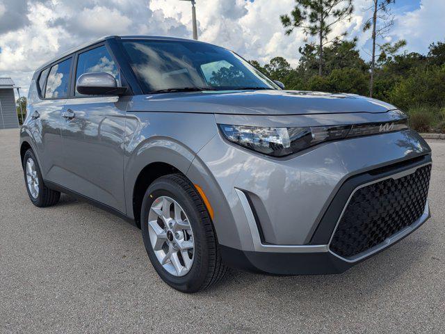 new 2025 Kia Soul car, priced at $21,613