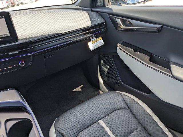 new 2025 Kia EV6 car, priced at $46,936