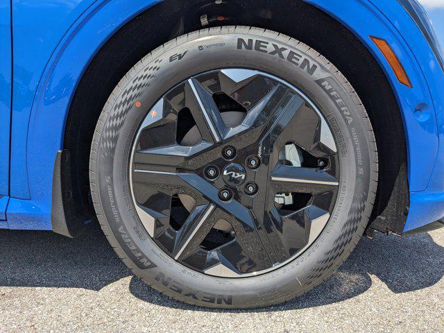 new 2025 Kia EV6 car, priced at $46,936