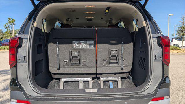new 2026 Kia Carnival Hybrid car, priced at $40,106