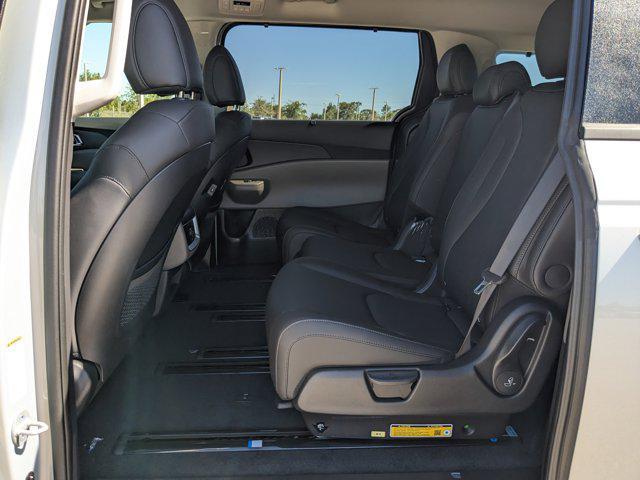 new 2025 Kia Carnival car, priced at $37,101