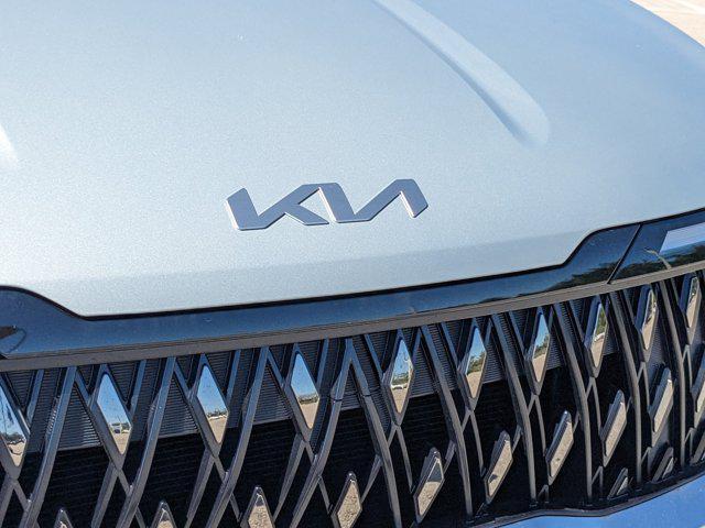 new 2025 Kia Carnival car, priced at $37,101