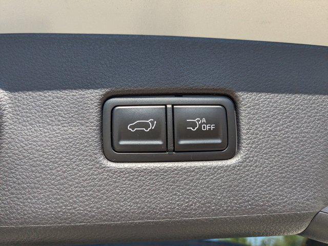 new 2025 Kia Carnival car, priced at $37,101