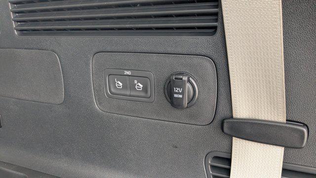 new 2026 Kia Sorento car, priced at $32,618