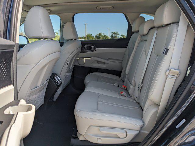new 2025 Kia Sorento car, priced at $33,009