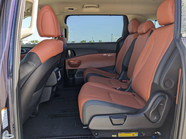 new 2026 Kia Carnival Hybrid car, priced at $42,250