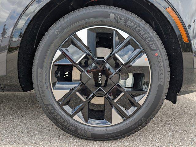 new 2026 Kia Sportage car, priced at $33,078