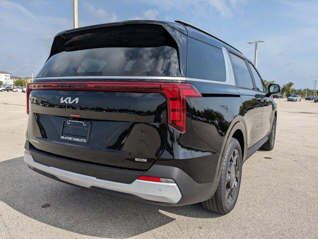 new 2025 Kia Carnival Hybrid car, priced at $40,013